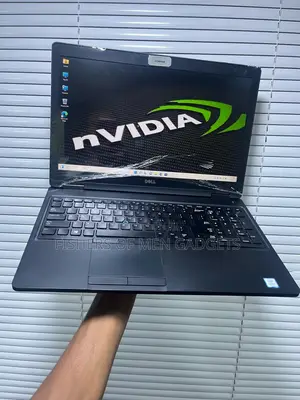 Laptop Dell Latitude 5580 16GB Intel Core I7 SSD 512GB