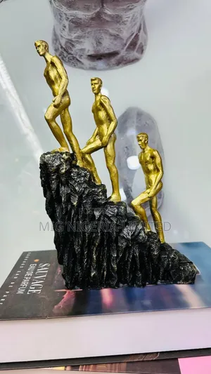 Rings Human Ornament Figurine Statue Deco