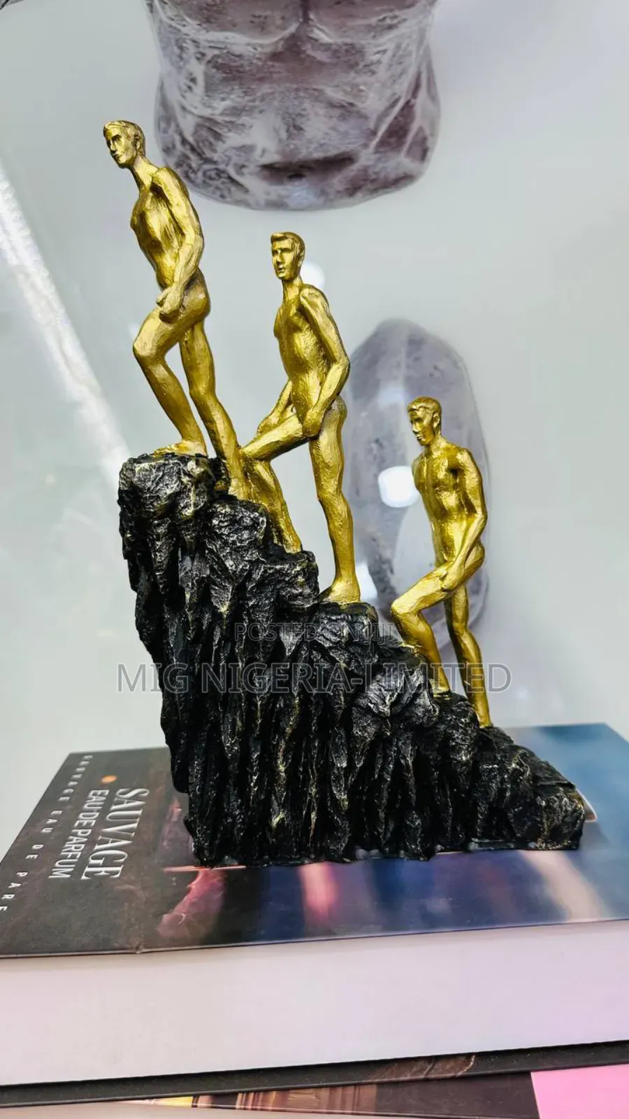 Rings Human Ornament Figurine Statue Deco