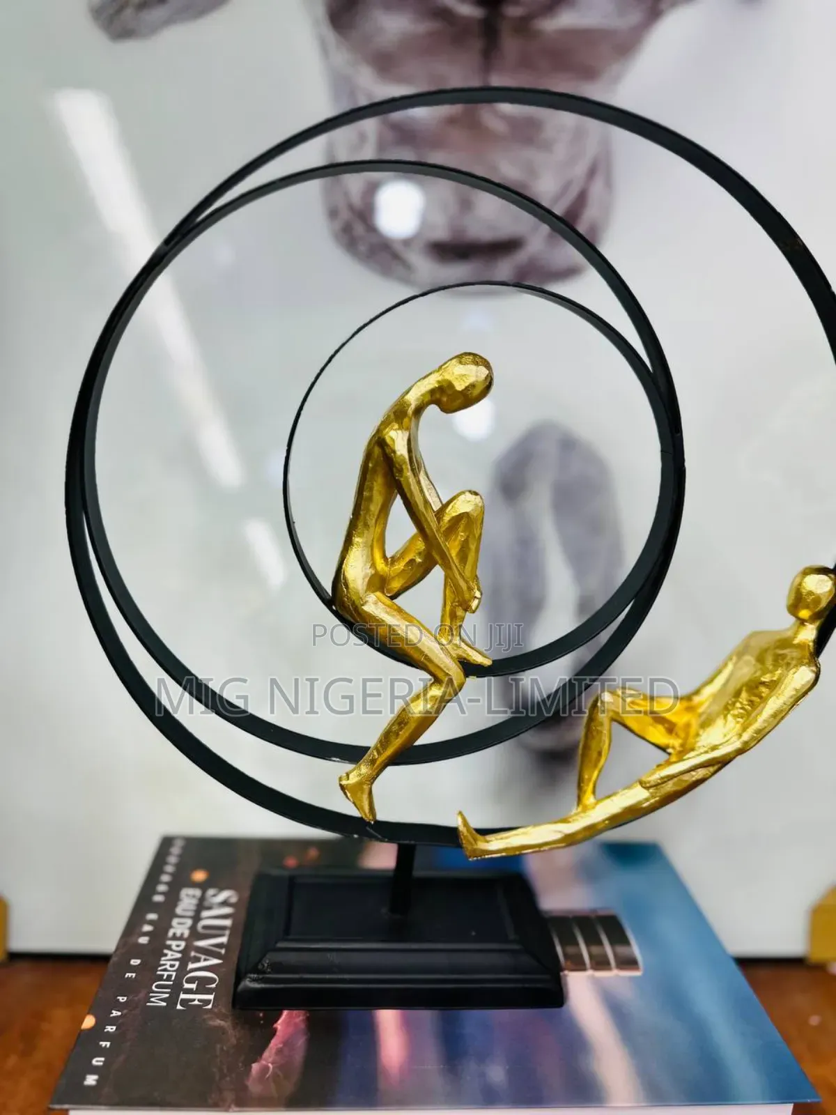 Rings Human Ornament Figurine Statue Deco