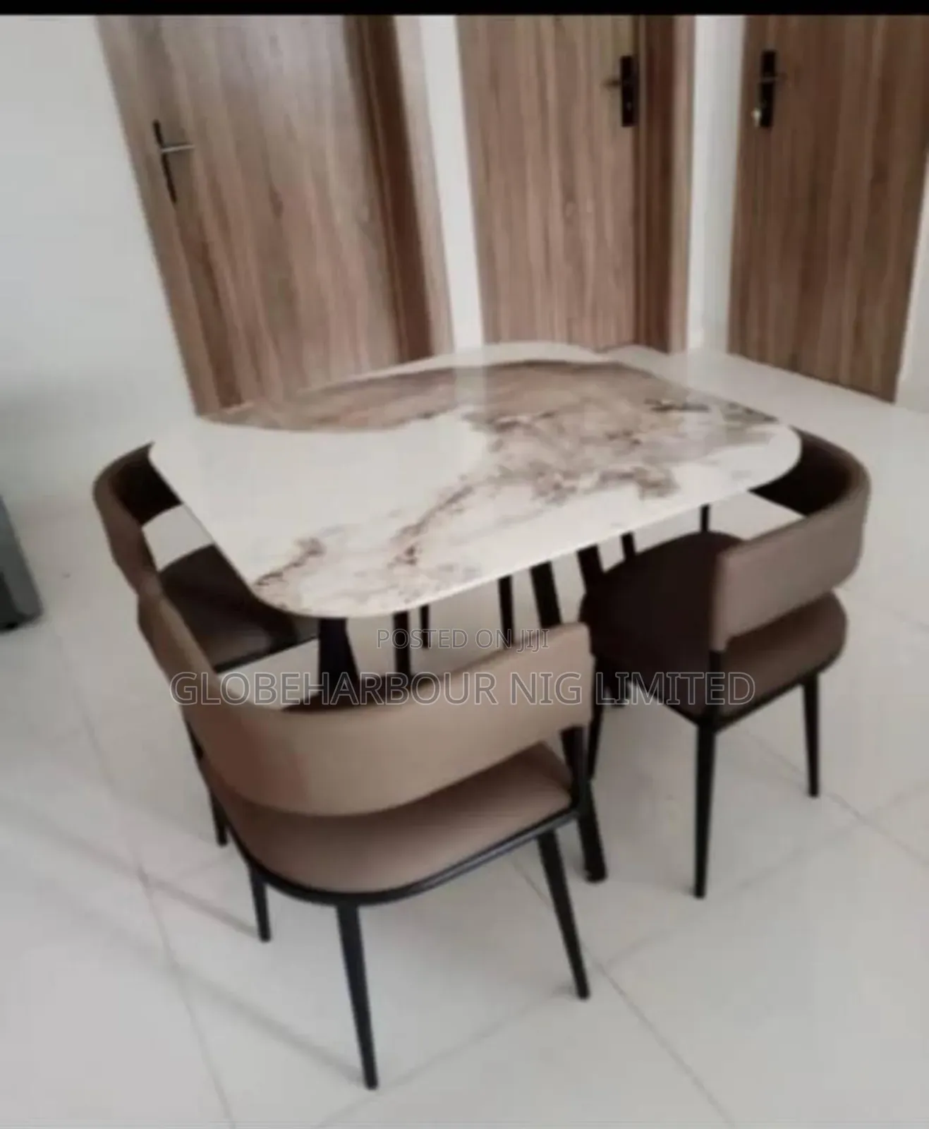 Luxury Mable Top Dinning Set