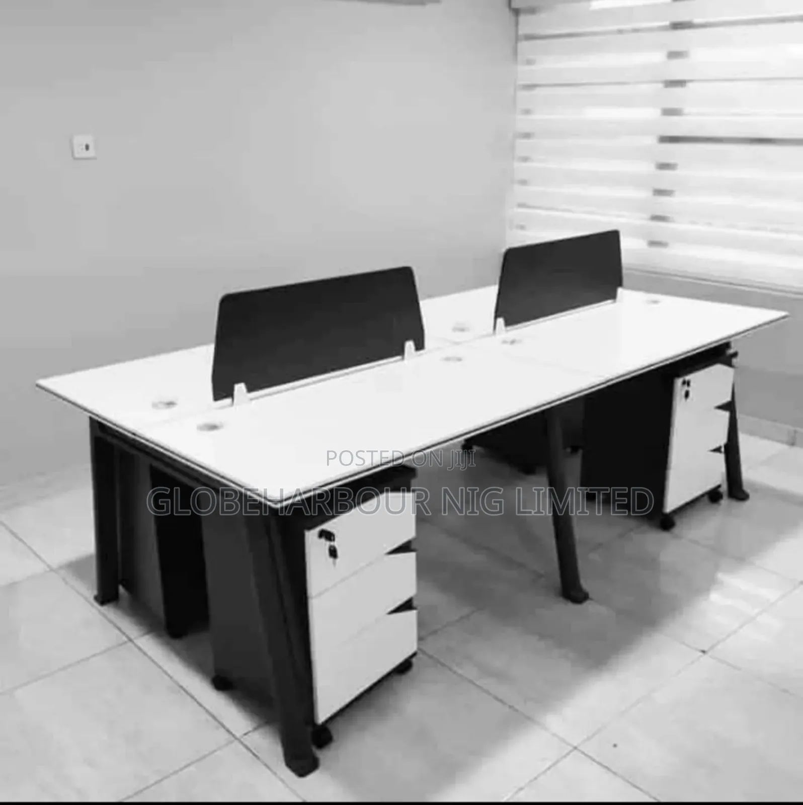 Four Side Workstation With Full Height