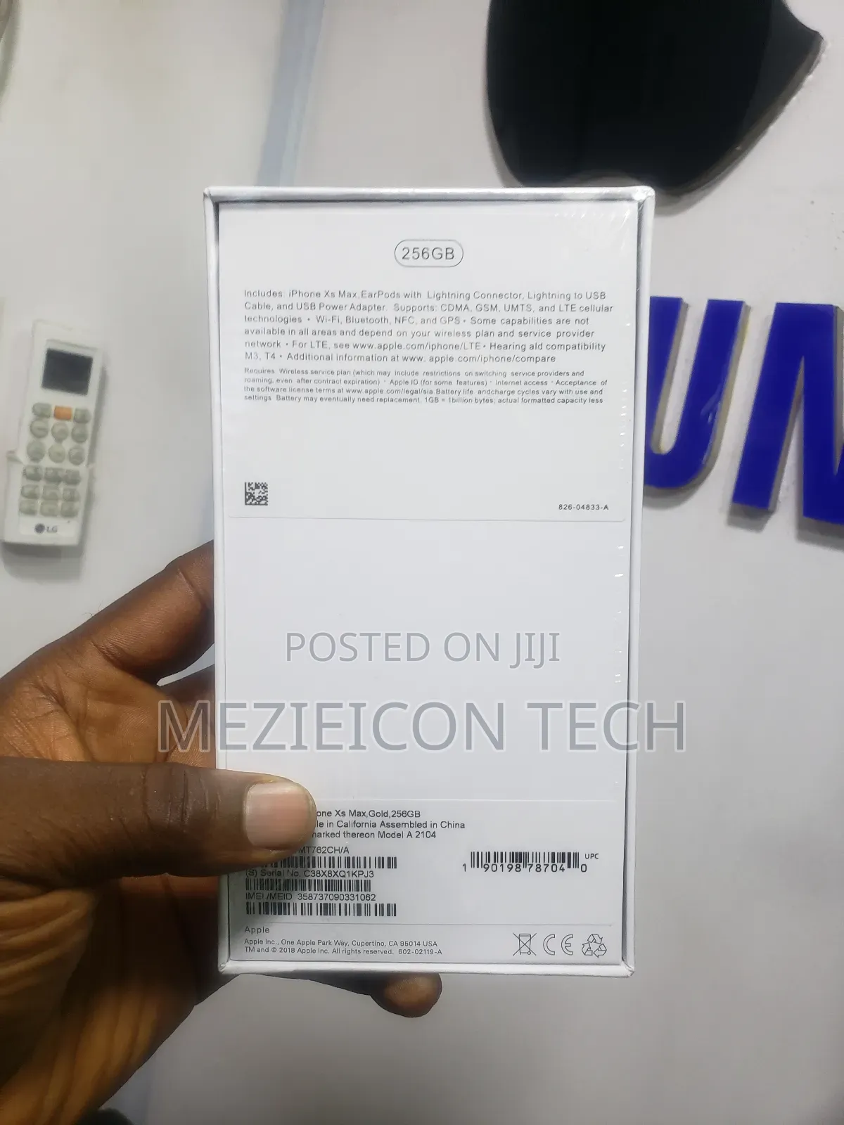 New Apple iPhone XS Max 256 GB Bronze