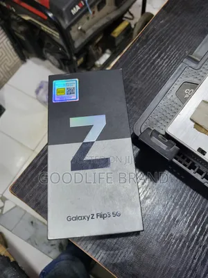 Samsung Galaxy Z Flip 3 128 GB Black
