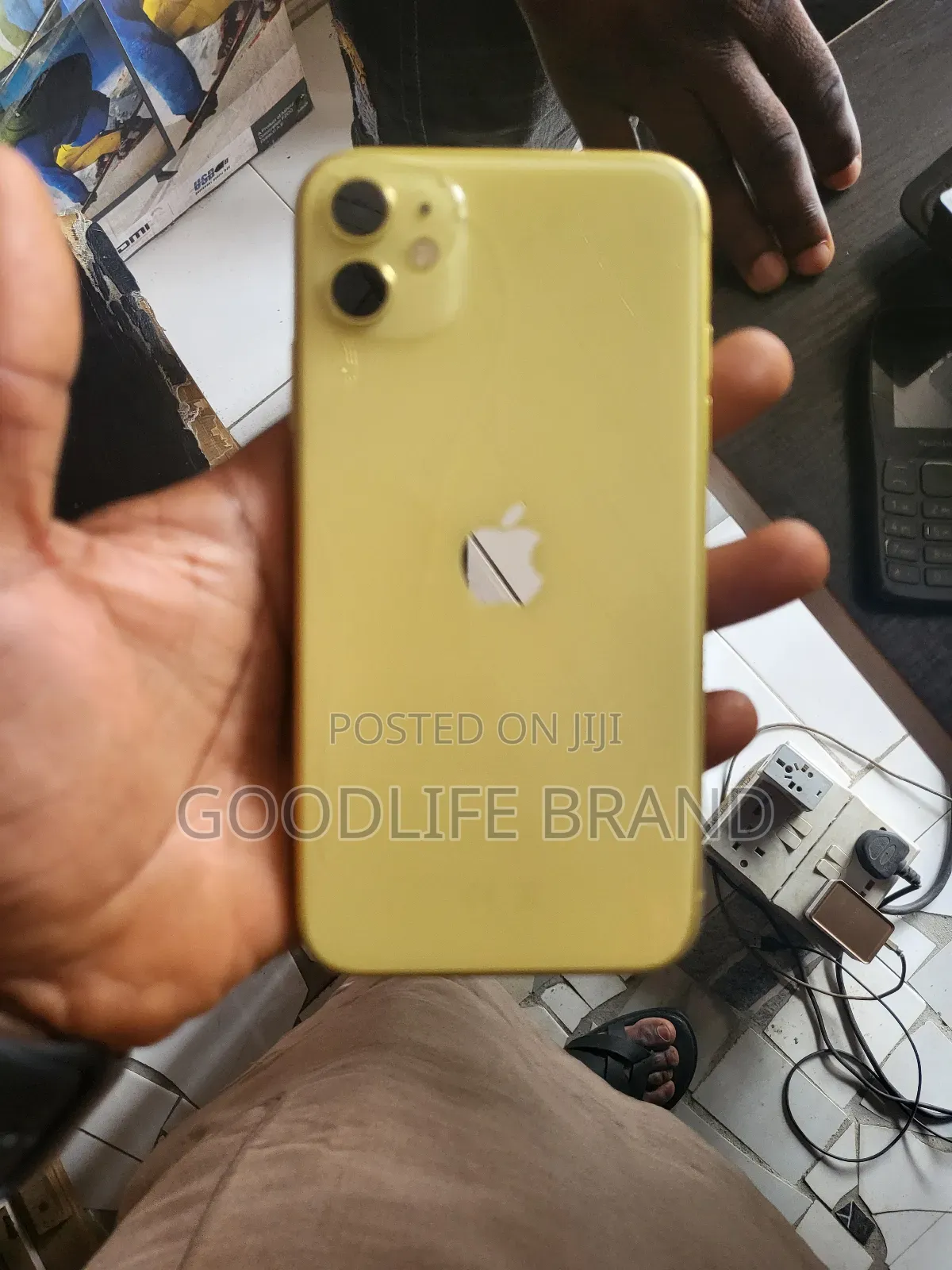 Apple iPhone 11 64 GB Bronze