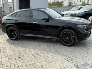 New Mercedes-Benz GLC-Class 2025 Black