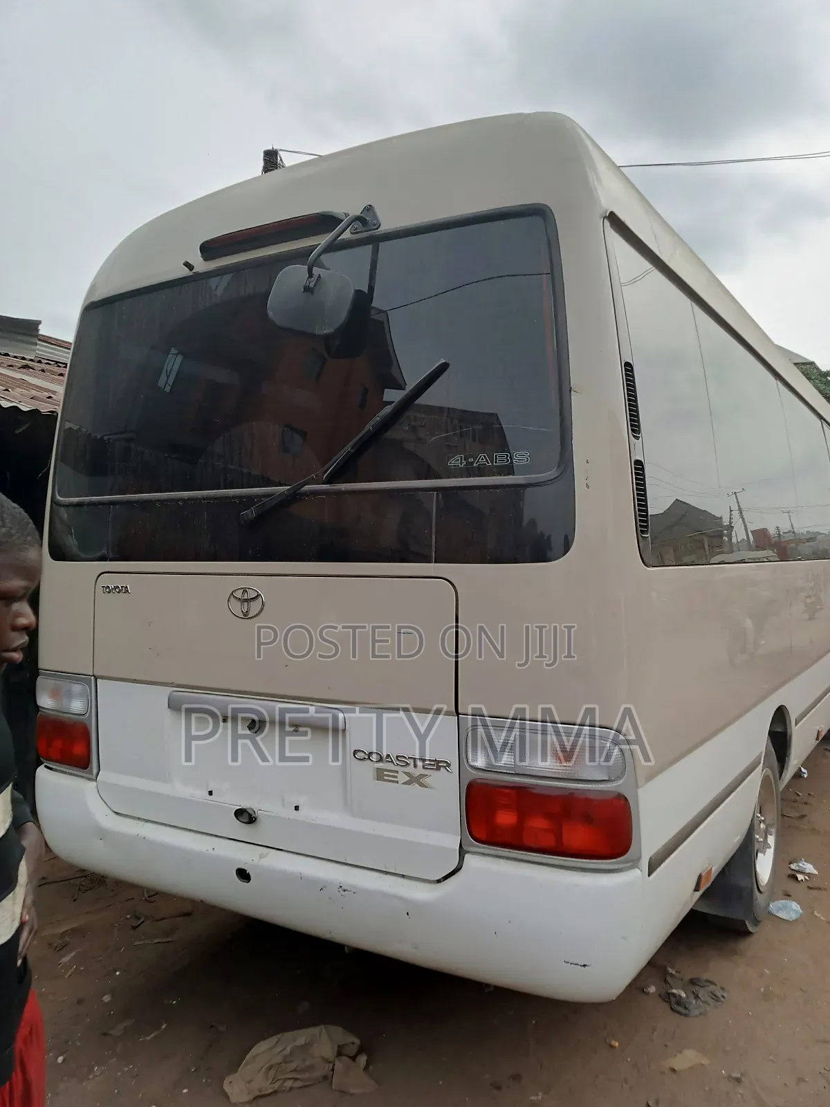 Toyota Coaster 2014 Beige