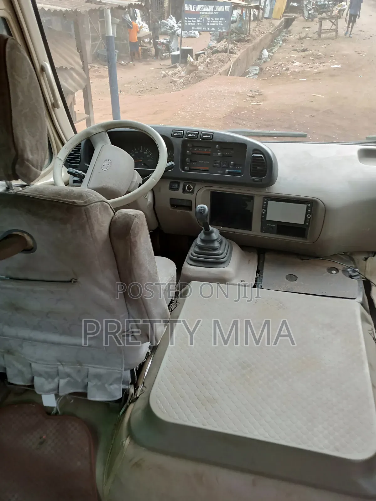 Toyota Coaster 2014 Beige