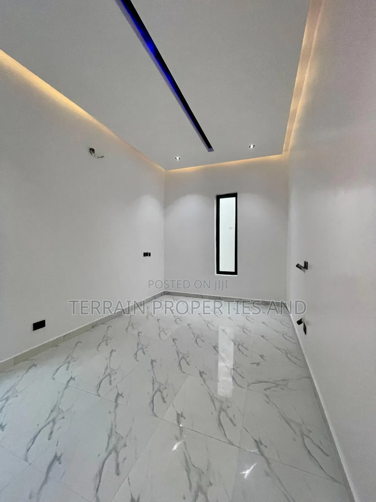 5bdrm Duplex in Ajah for sale