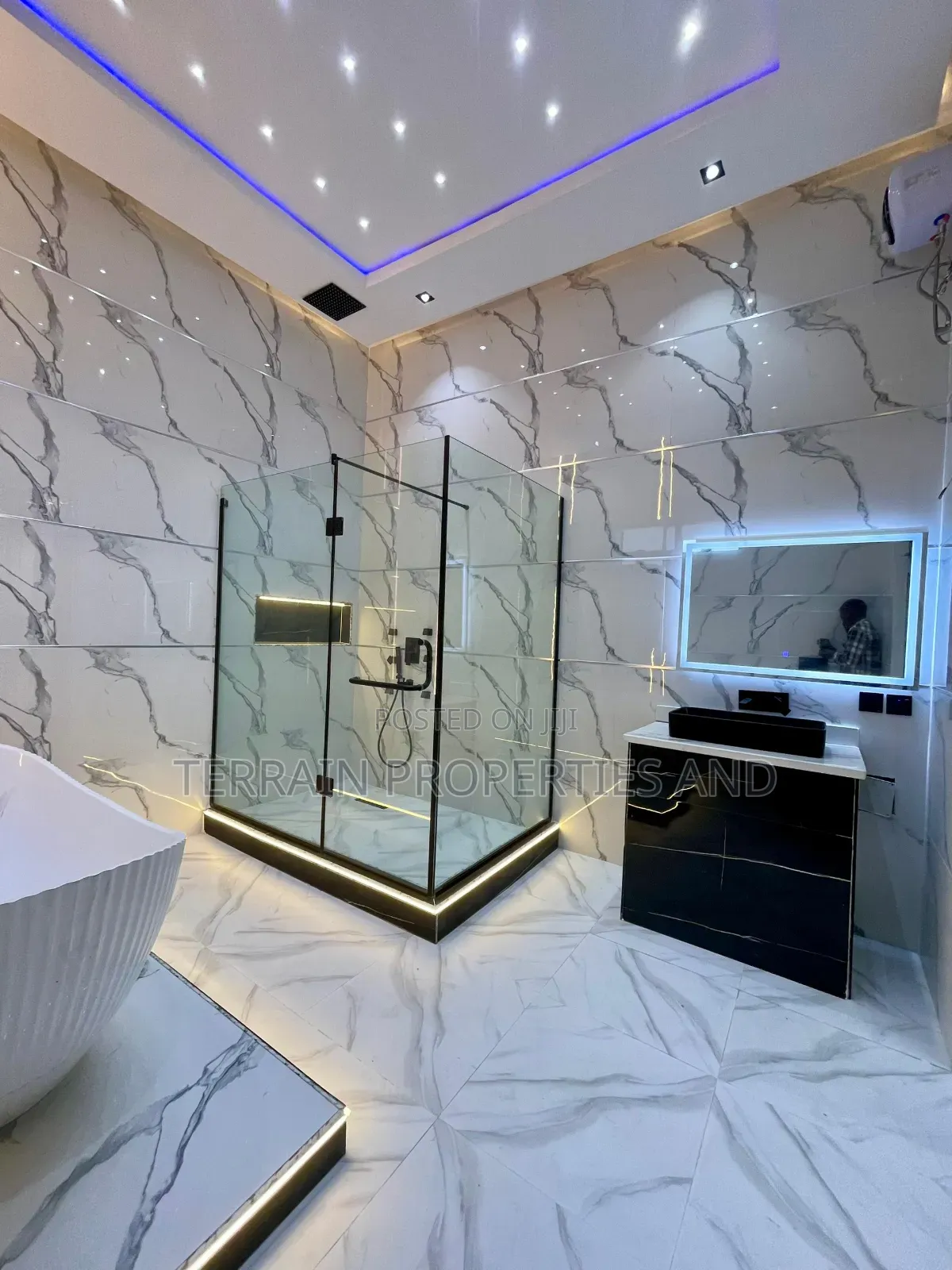 5bdrm Duplex in Ajah for sale