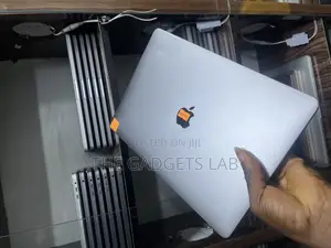 Laptop Apple MacBook Pro 32GB Intel Core I7 SSD 512GB