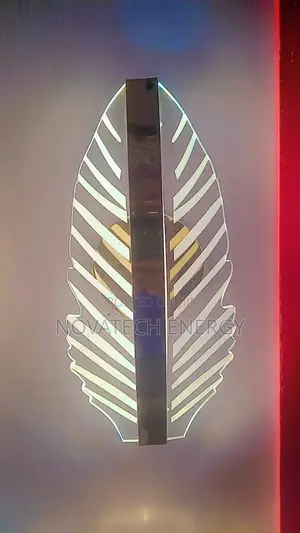 Leaf Design Wall Bracket With White and Warm White Lights