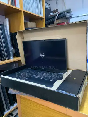 Laptop Dell Precision 7780 64GB Intel Core i5 SSD 1T