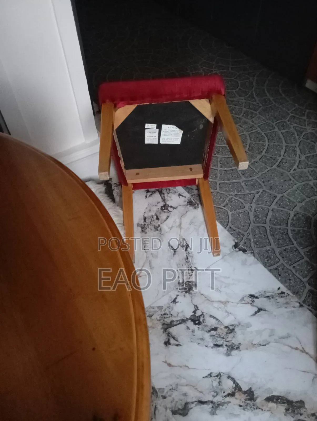 Imported Dining Table With 4 Chairs.