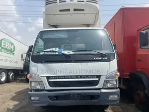 Mitsubishi Fuso Cooling Van Truck