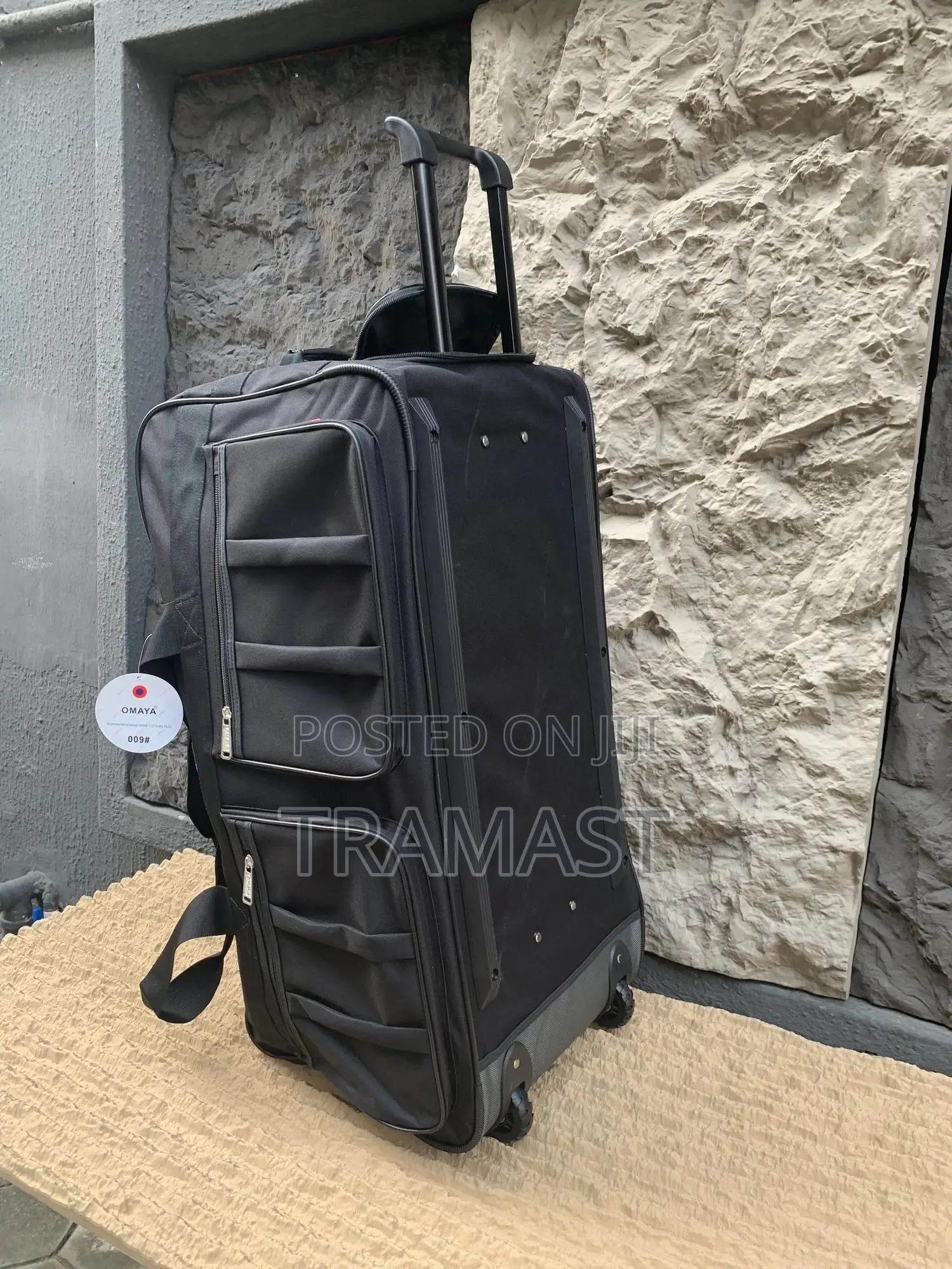 Large Omaya Black Duffle Back With Wheels