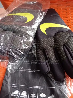 Photo - Goal Keeper Gloves