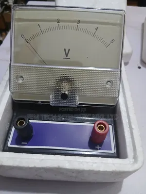 Voltmeter for Laboratory