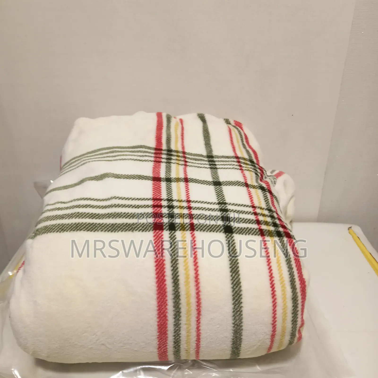 Threshold Rangeley White Plaid Reversible Soft Throw Blanket