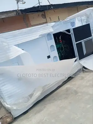 400kva Perkins England Generator Soundproof 2 Years Warrant