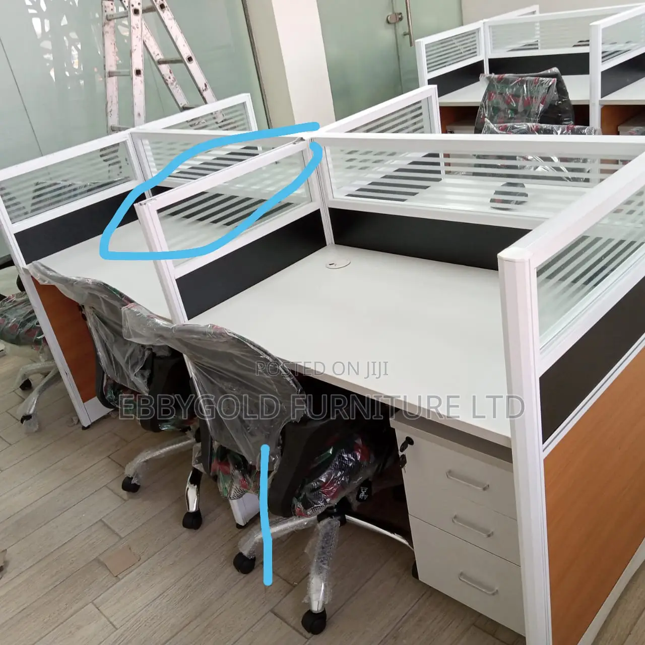 Workstation by Four