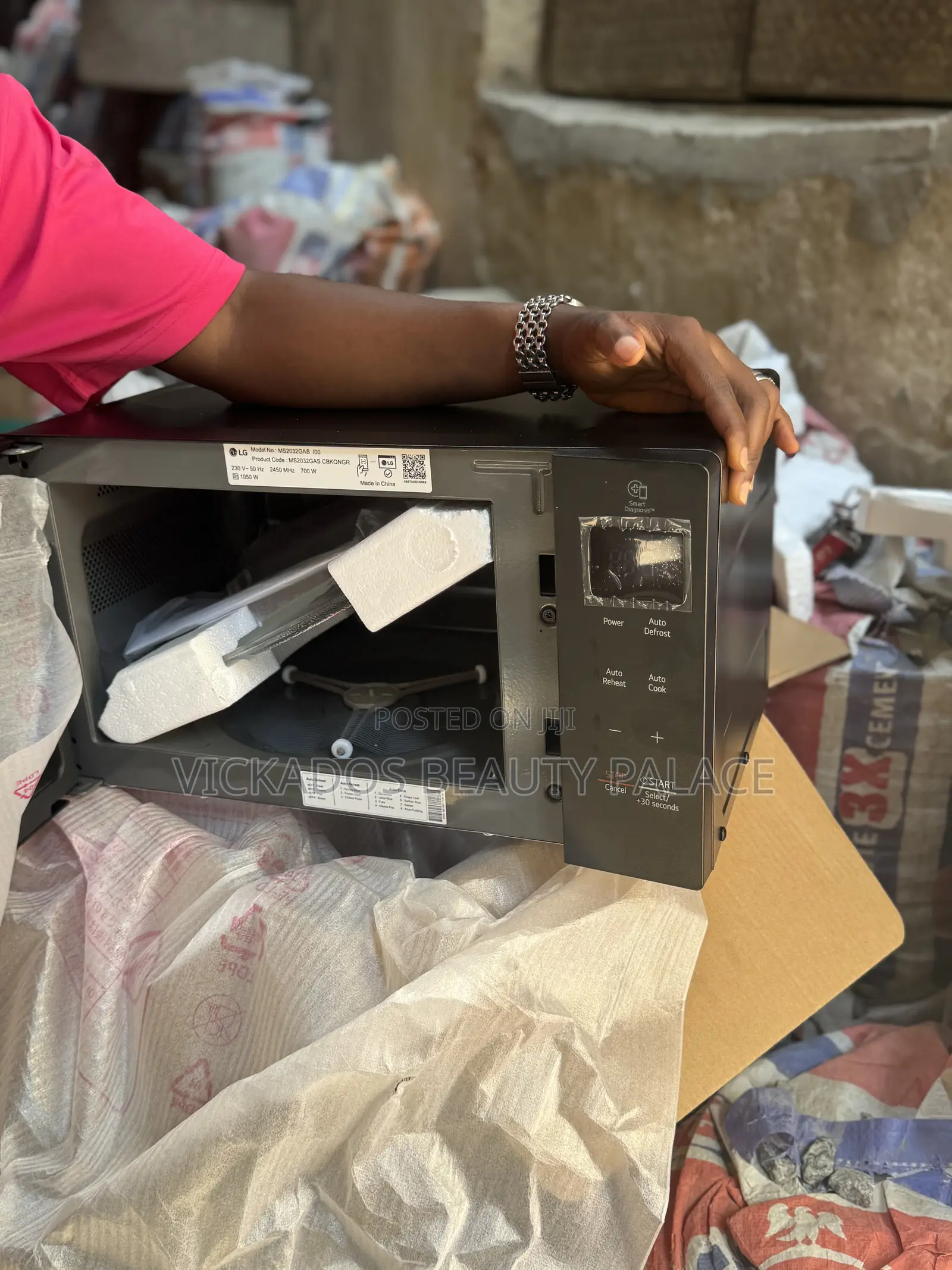 Lg 20 Liters Microwave Oven Black