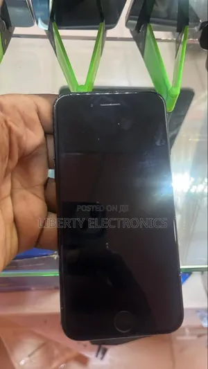 Apple iPhone 7 128 GB Black