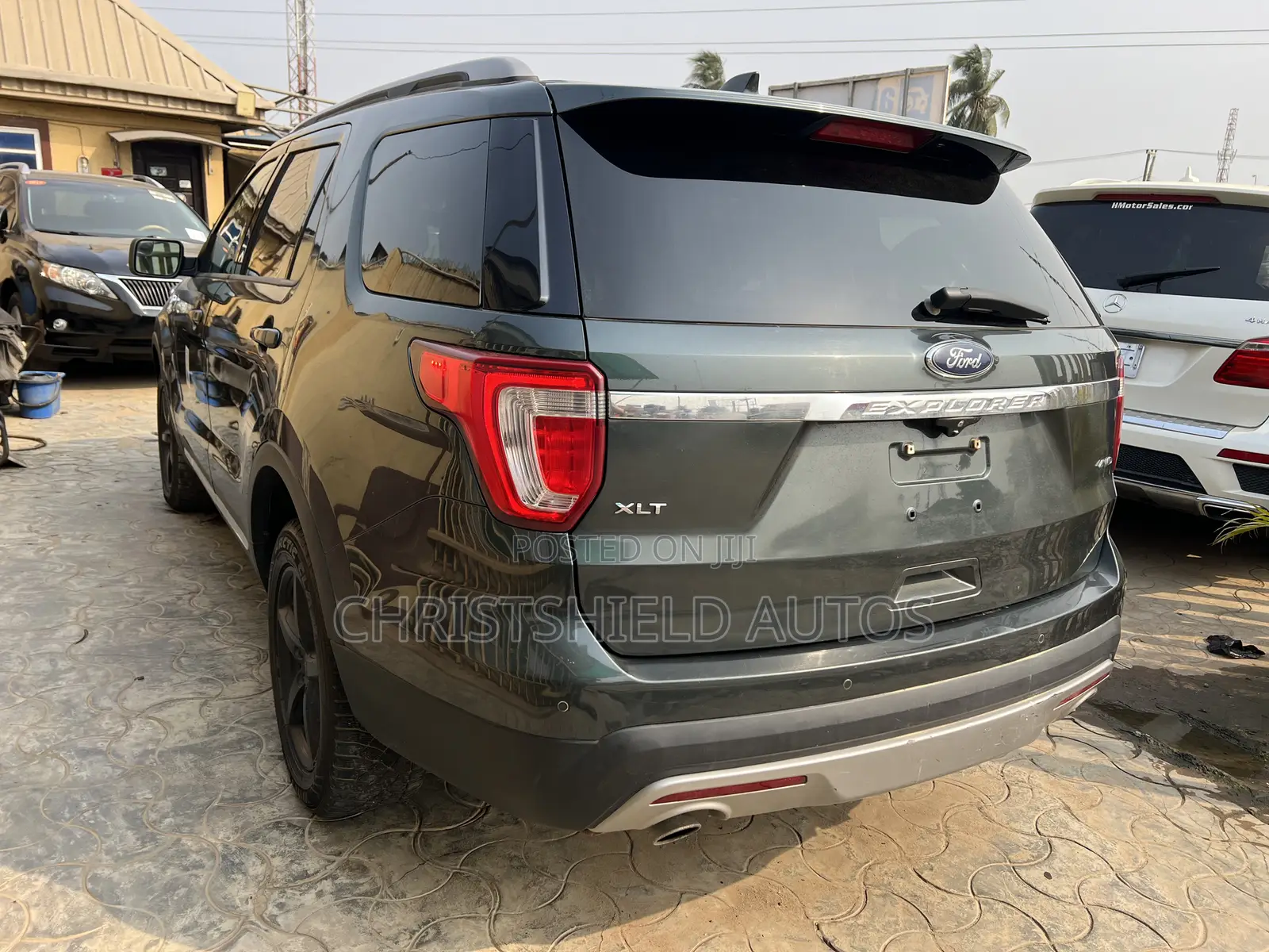 Ford Explorer 2016 Green