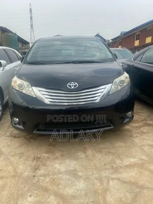 Toyota Sienna LE FWD 8-Passenger 2013 Black