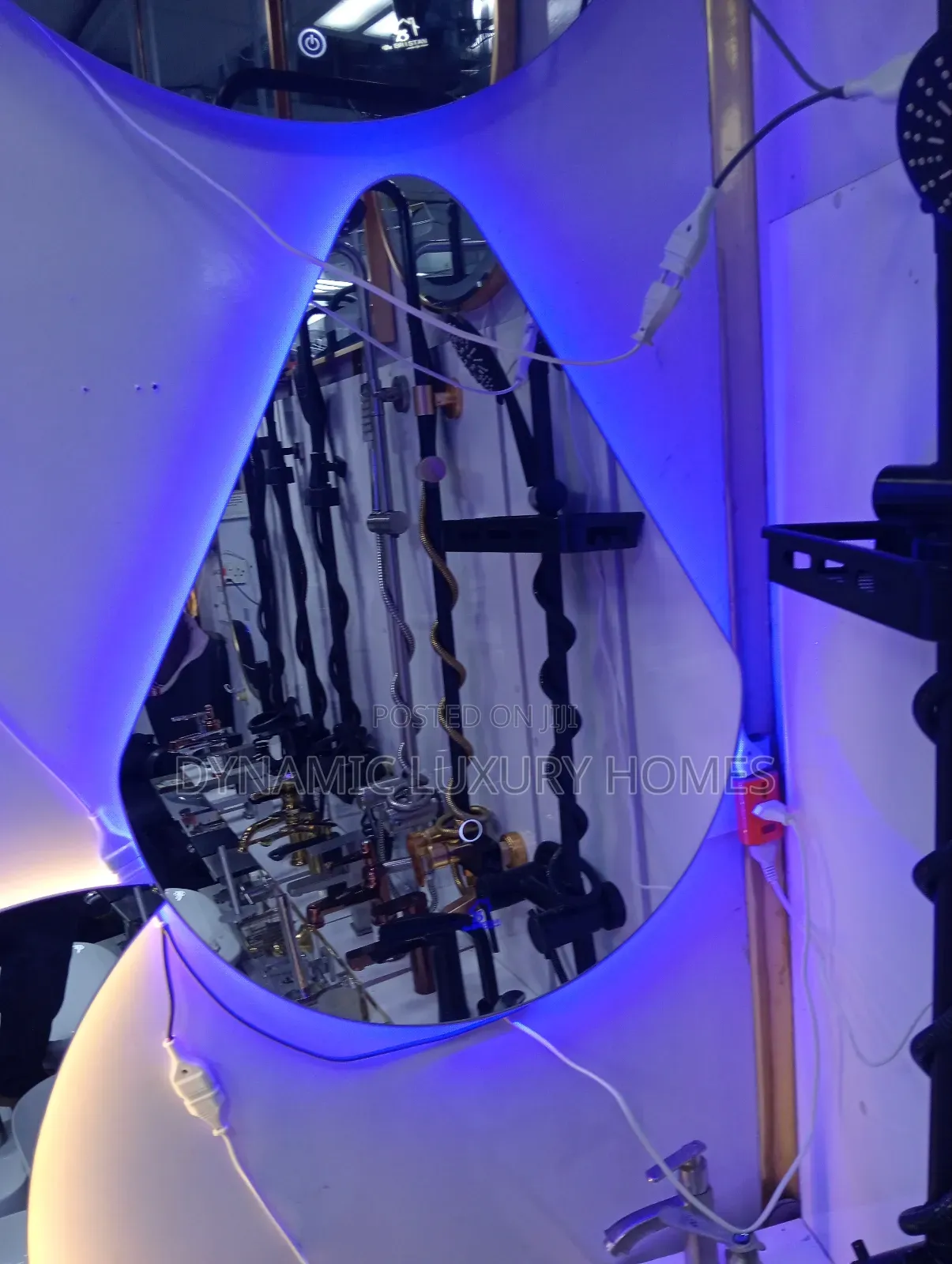 Led Diamond Shape Sensor Mirror With Three Lights
