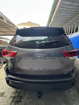 Toyota Highlander 2019 Gray