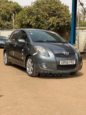 Toyota Yaris Base Hatchback 3dr 2010 Gray