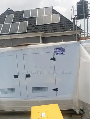 Perkins Generator Soundproof 250kva England Engine.