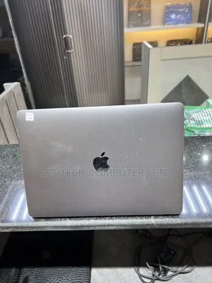 Laptop Apple MacBook Pro 2018 8GB Intel Core i5 SSD 512GB
