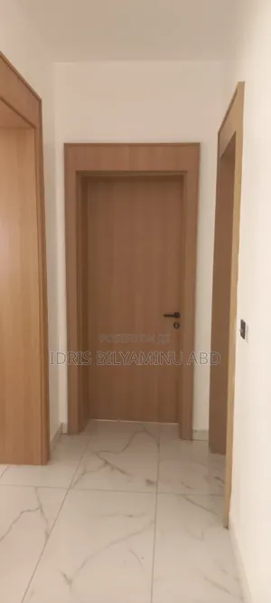 A Morden Door Design Don and Dusted
