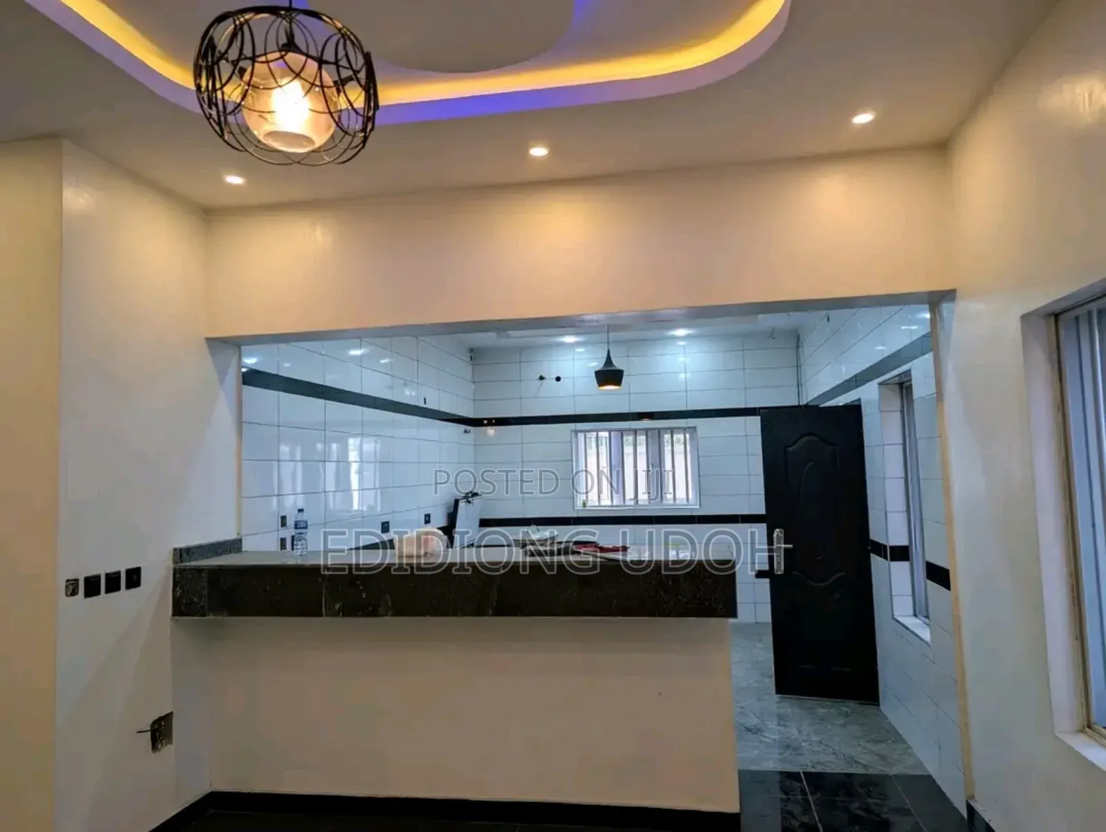 5bdrm Duplex in New Stadium Road, for sale