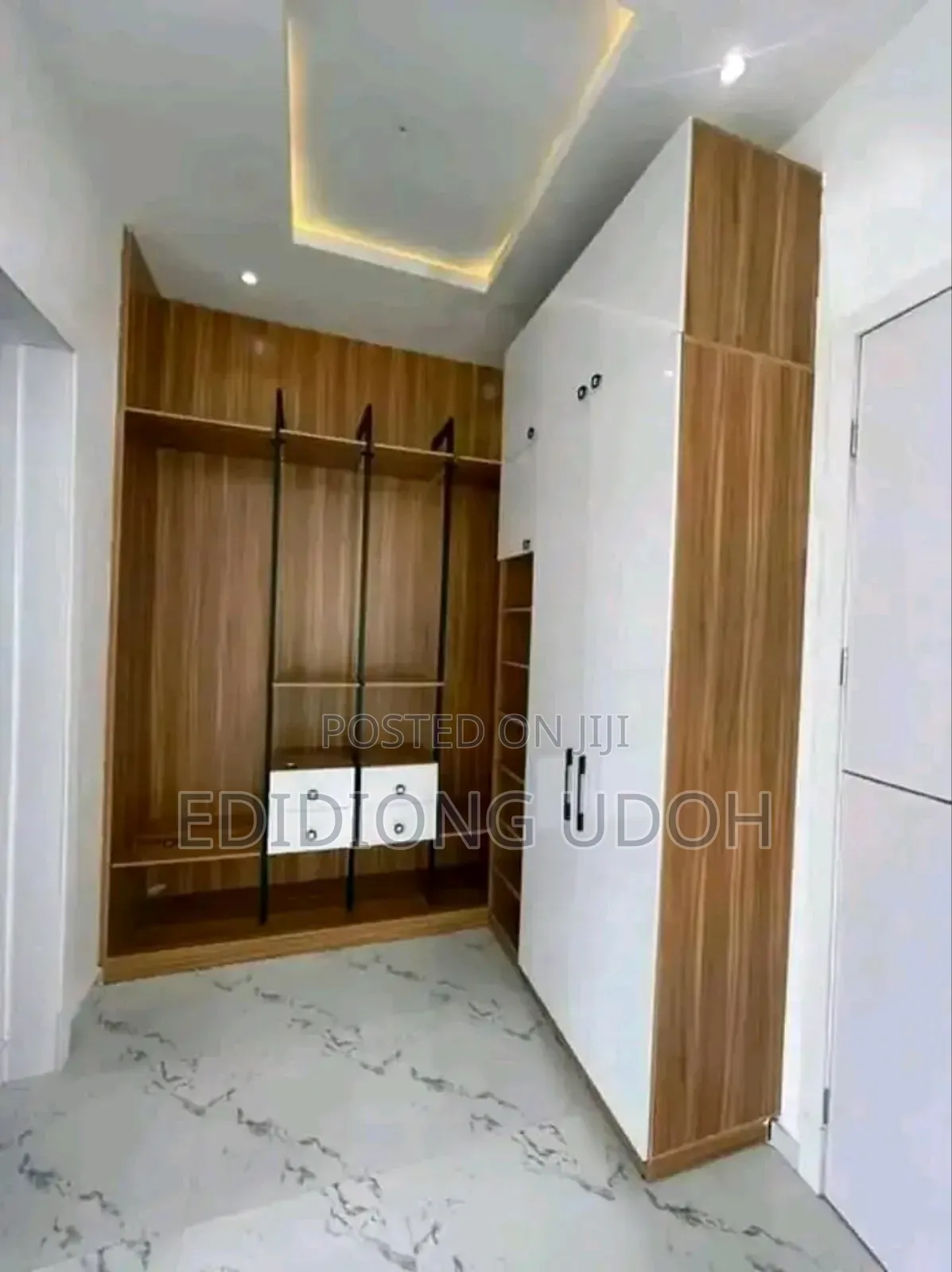 5bdrm Duplex in New Stadium Road, for sale