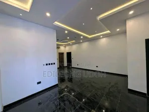 5bdrm Duplex in New Stadium Road, for sale