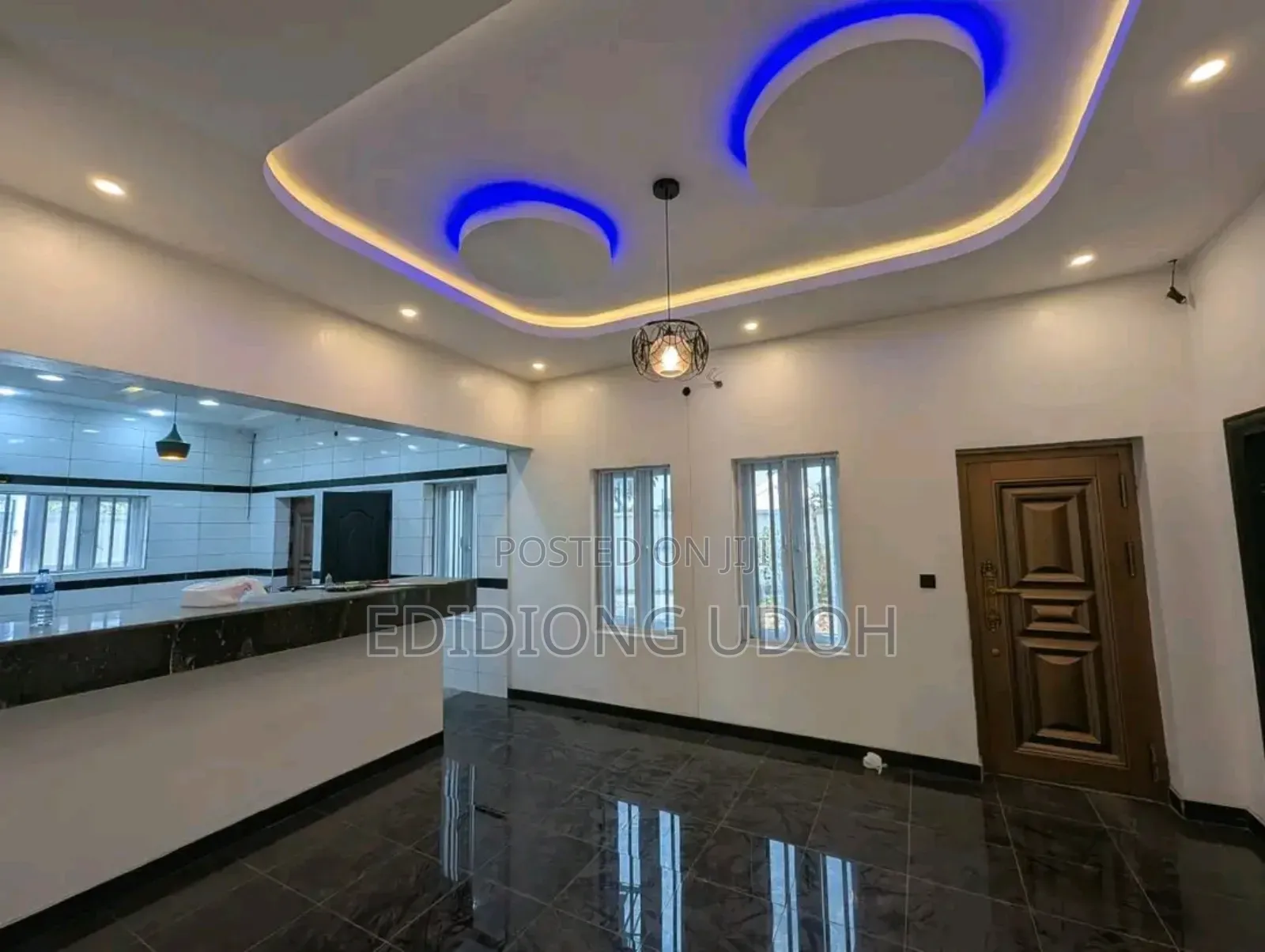 5bdrm Duplex in New Stadium Road, for sale