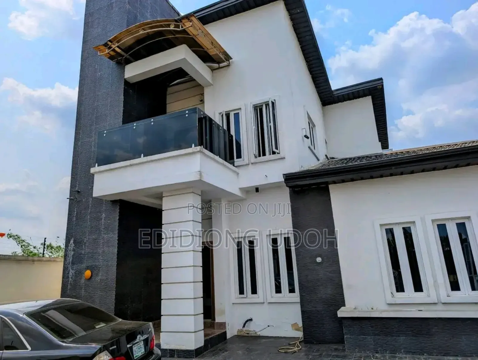 5bdrm Duplex in New Stadium Road, for sale