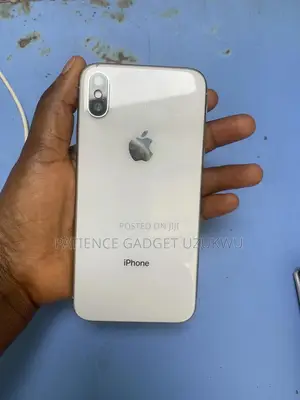 Apple iPhone X 64 GB White