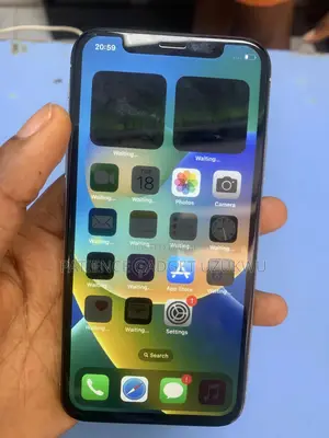 Apple iPhone X 64 GB White