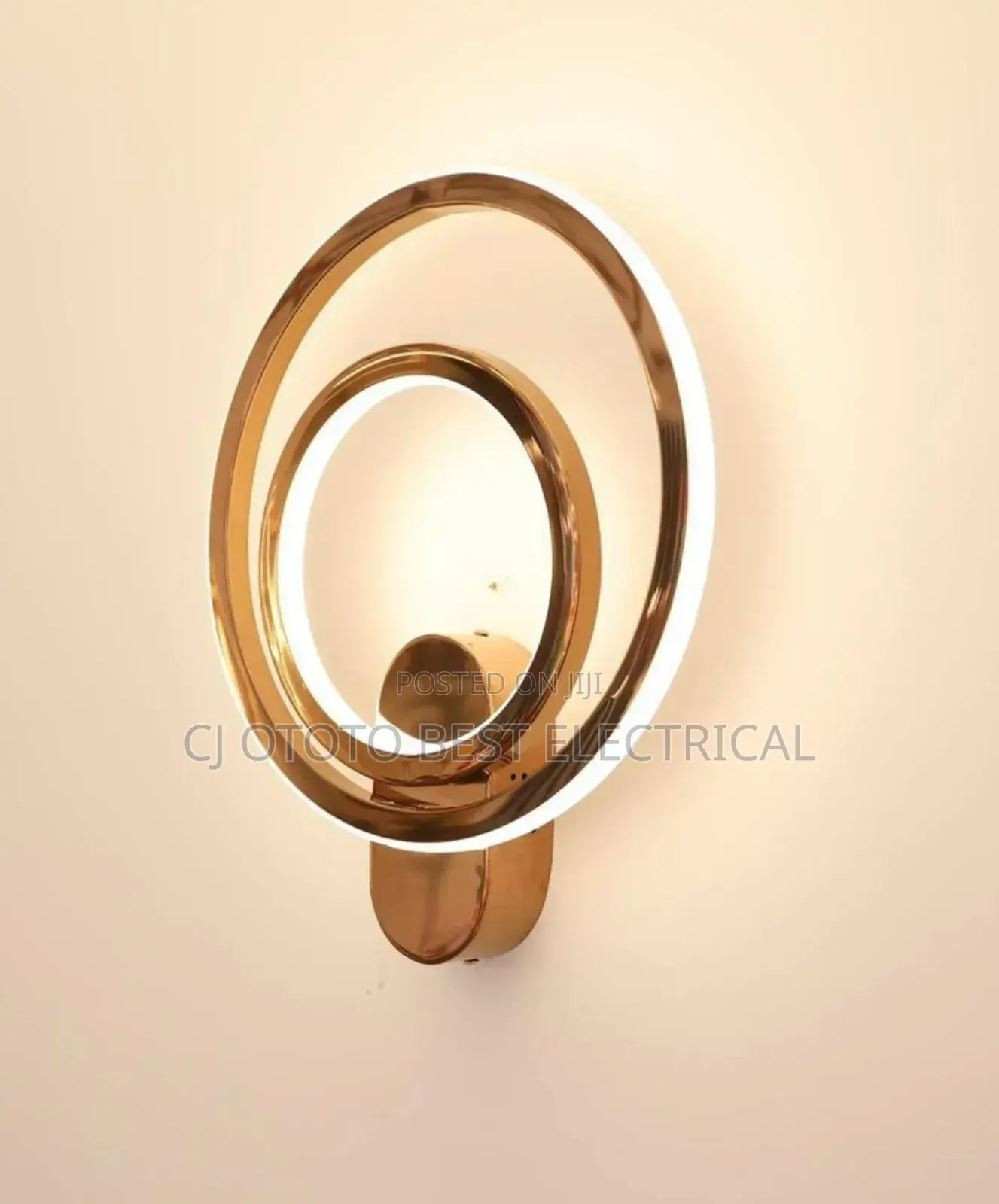 Luxury Led Wall Bracket Light Gold and Black Body Available