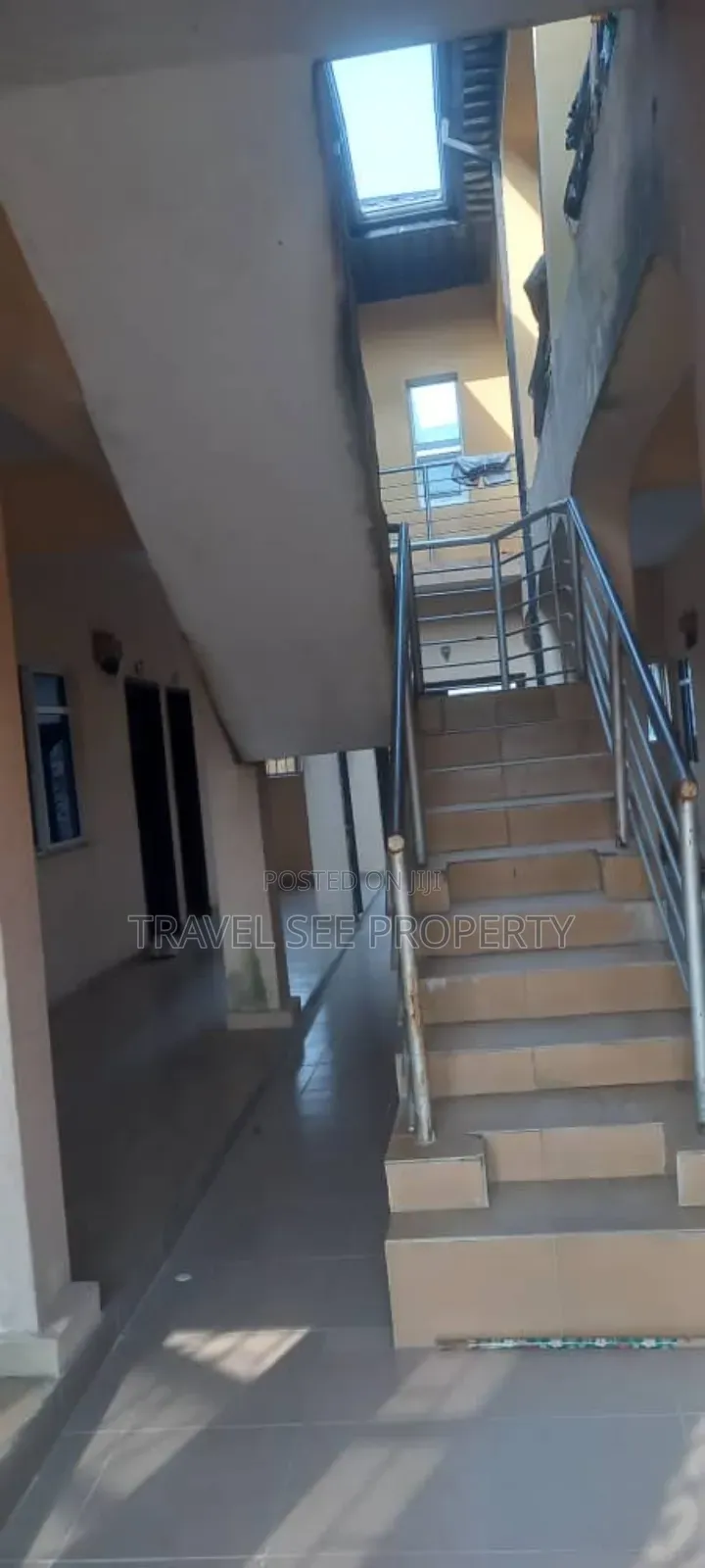 1bdrm Block of Flats in Private Estate for sale
