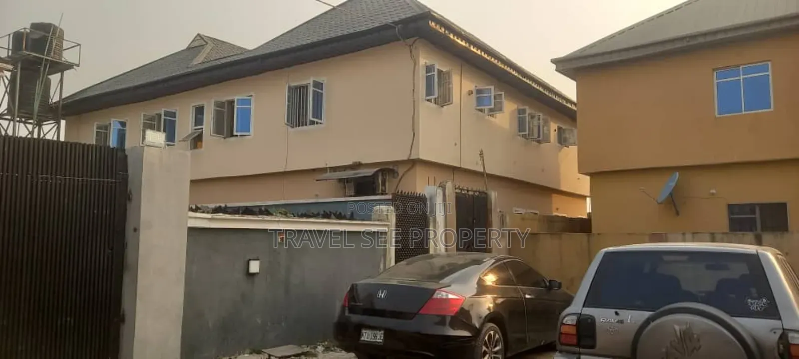 1bdrm Block of Flats in Private Estate for sale