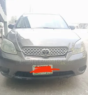 Photo - Toyota Matrix 2004 Silver