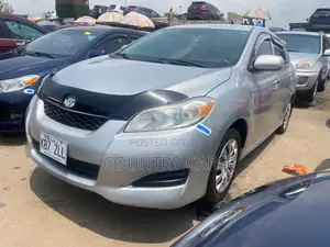 Toyota Matrix 2011 Silver