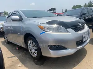 Toyota Matrix 2011 Silver