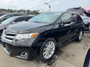 Toyota Venza AWD 2010 Matt Black