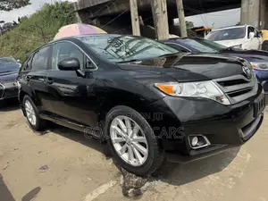 Toyota Venza AWD 2010 Matt Black